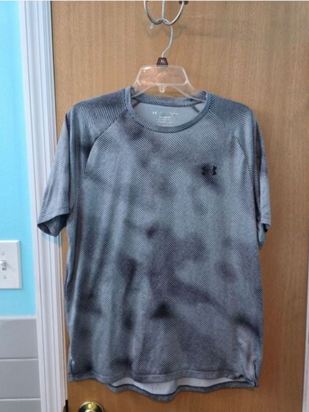 Under Armour Men's Gray Performance Short-Sleeve Shirt